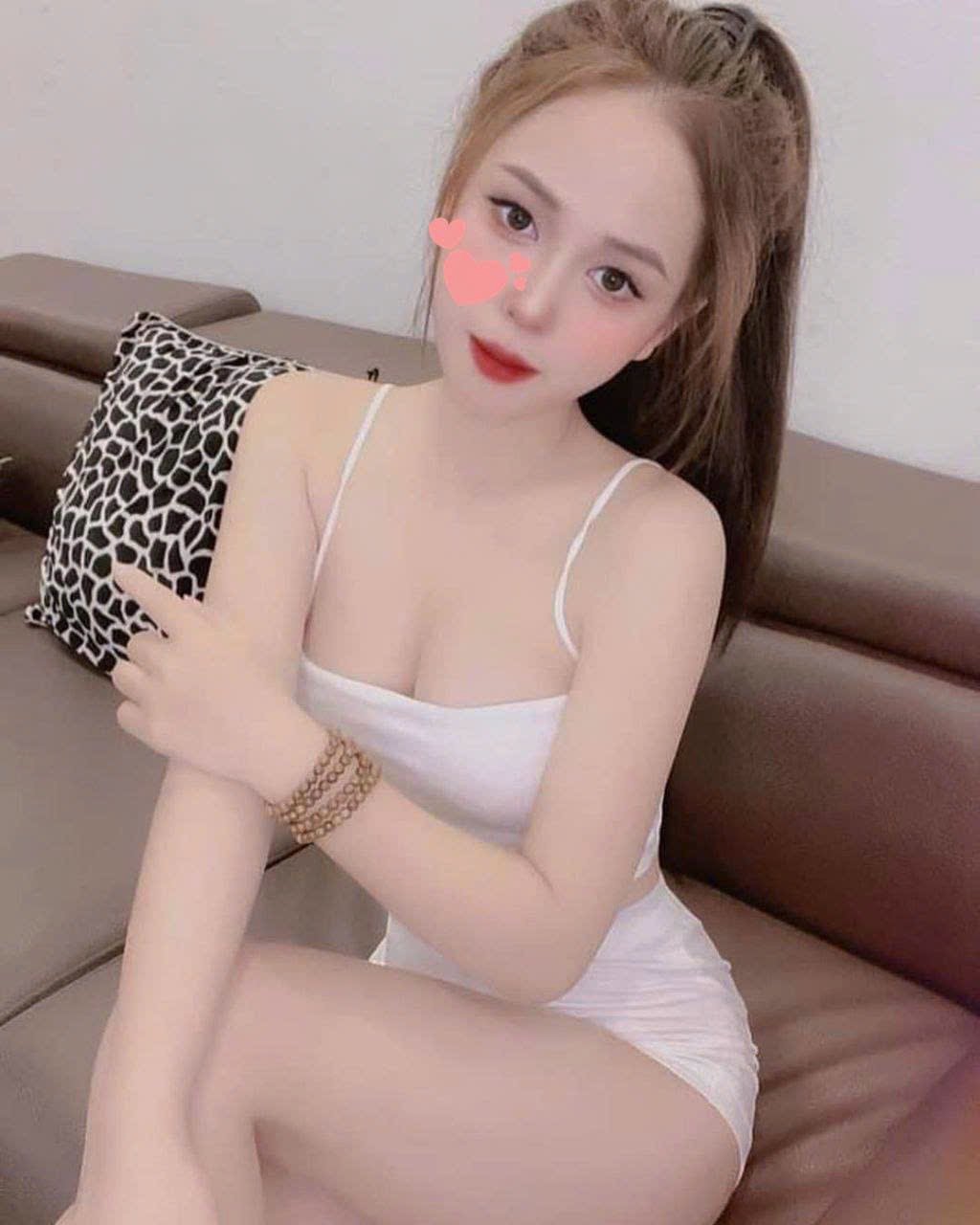 C1F0BA66-9A39-4EC5-9318-1365ABBDC030